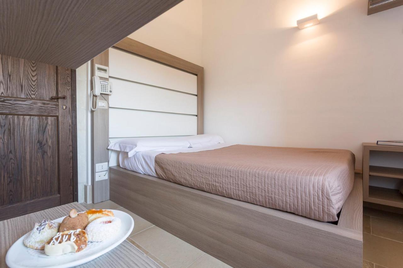 Antico Convento Dei Cappuccini Hotell Ragusa Exteriör bild