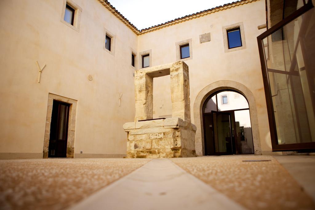 Antico Convento Dei Cappuccini Hotell Ragusa Exteriör bild