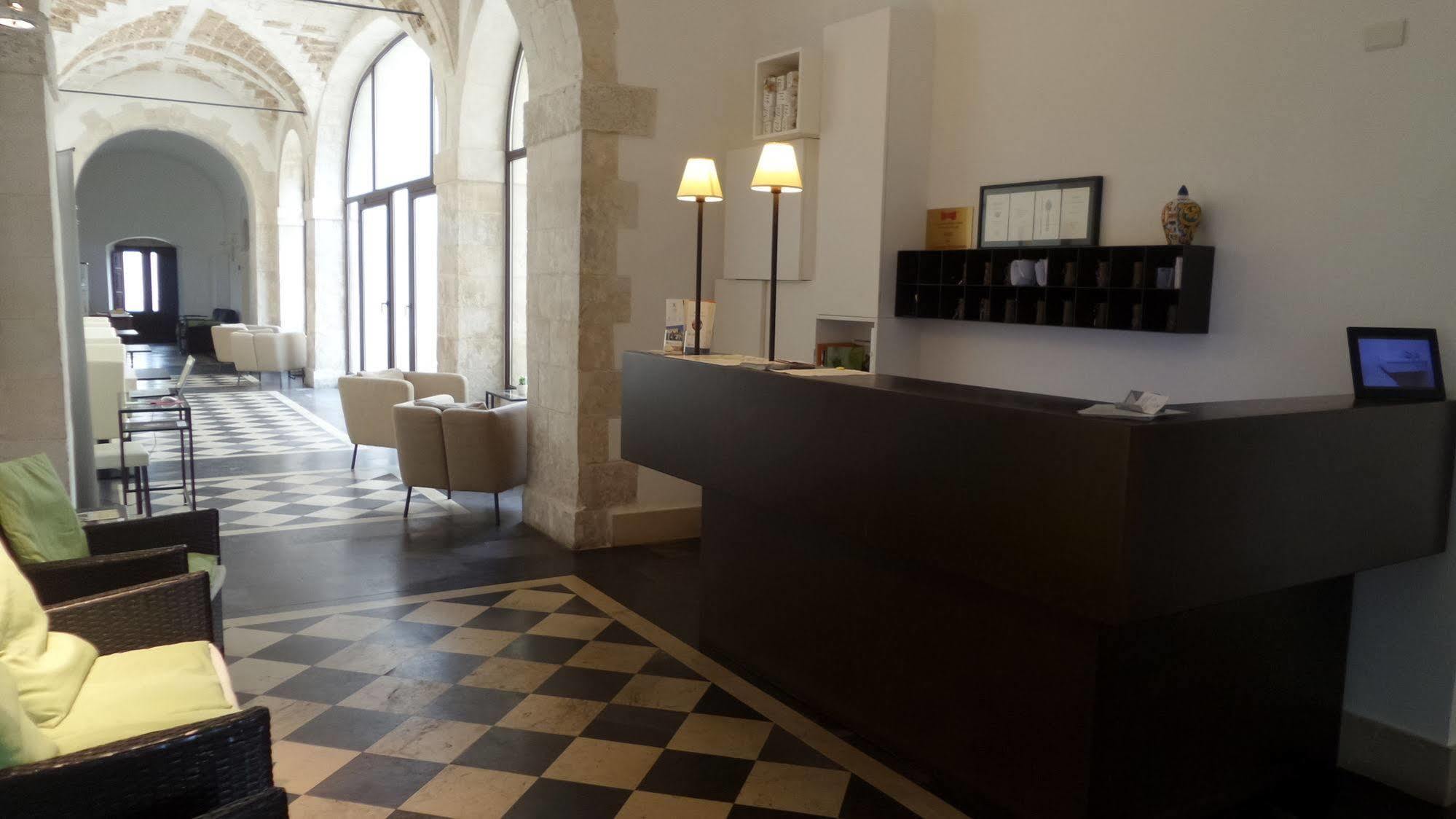 Antico Convento Dei Cappuccini Hotell Ragusa Exteriör bild